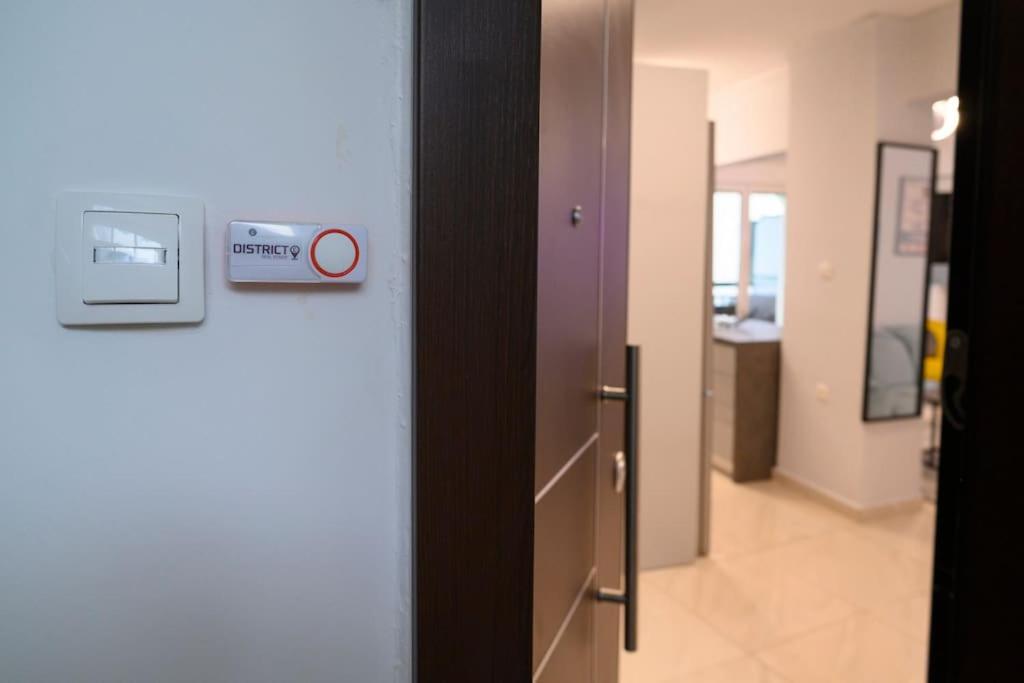 Fresh Spicy 1Bd Amusement Arcade Appartement Athene Buitenkant foto