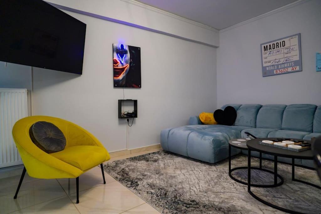 Fresh Spicy 1Bd Amusement Arcade Appartement Athene Buitenkant foto